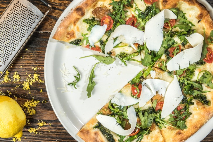 Waarom zijn pizzaborden een mooie aanvulling op je servies?